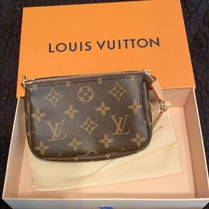 Louis Vuitton mini purse